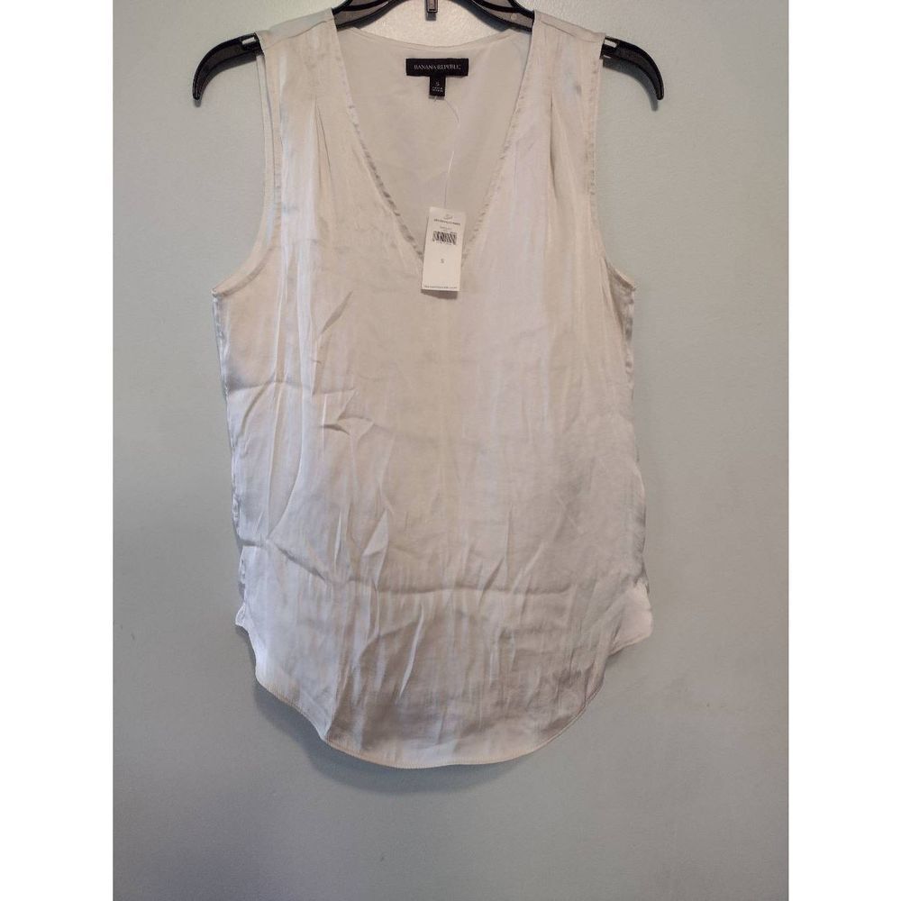 NWT Banana Republic Size S Soft Satin Pleated Drappy Tank Top Shell